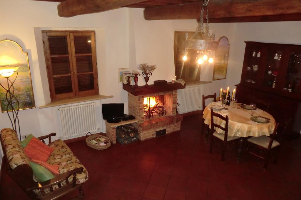 Agriturismo Podernuovo Asciano Eksteriør billede